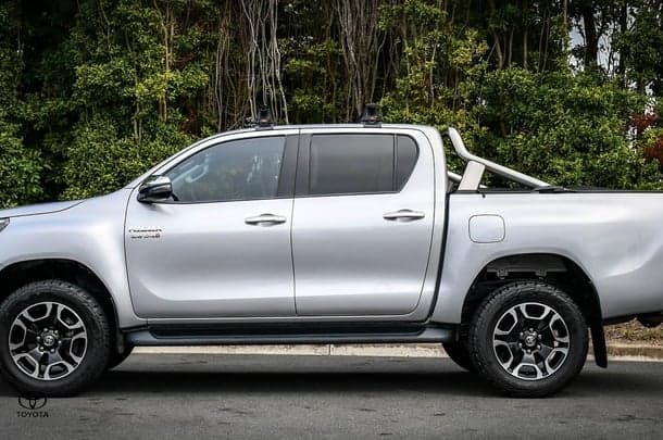 2021 Toyota Hilux SR5 in Silver