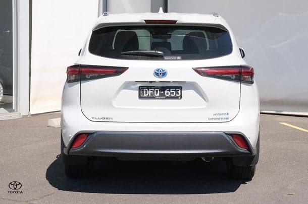 2024 Toyota Kluger Grande in White
