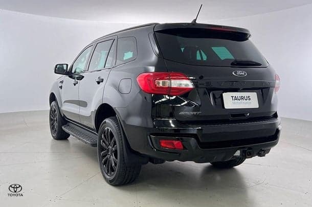 2021 Ford Everest Sport in Black