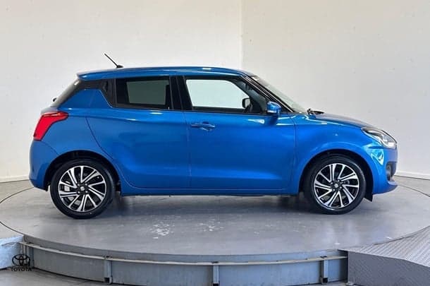 2021 Suzuki Swift GLX Turbo in Blue