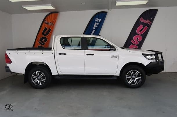 2021 Toyota Hilux SR in White