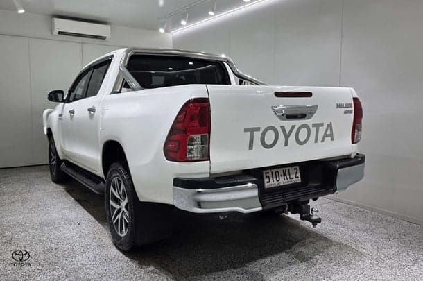 2020 Toyota Hilux SR5 in White
