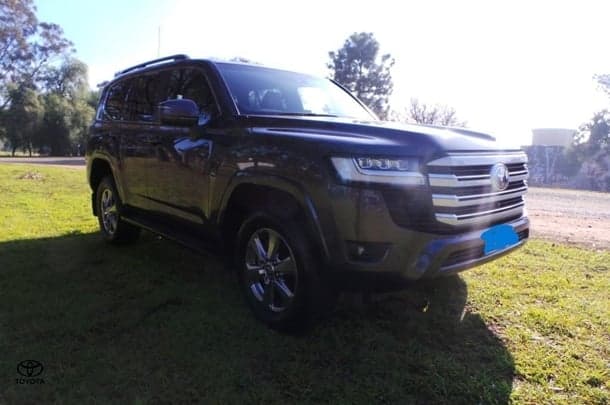 2022 Toyota Landcruiser VX in Grey