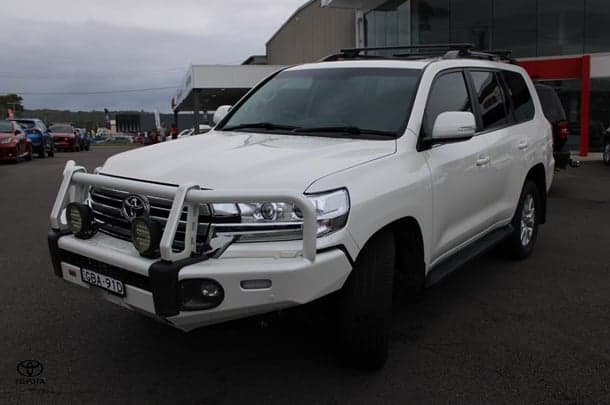 2017 Toyota Landcruiser VX in White