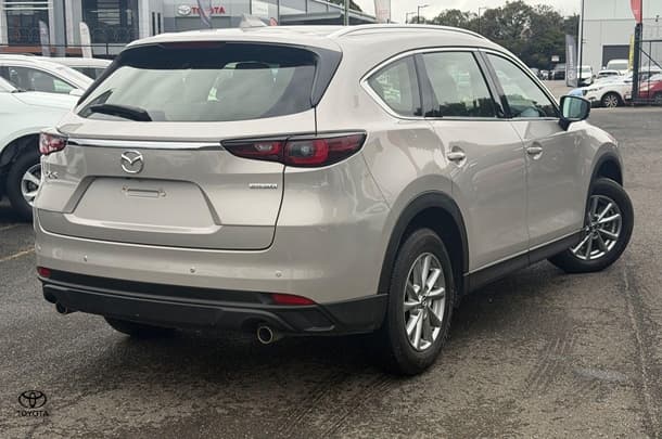 2023 Mazda CX-8 G25 Sport in Gold