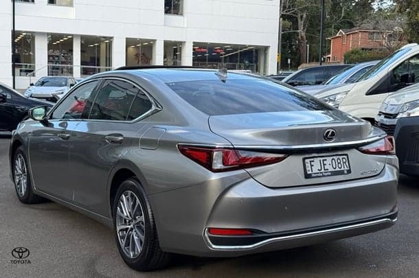 2024 Lexus ES ES250 Luxury in Silver