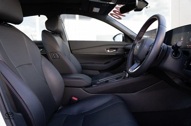 2024 Honda Accord e:HEV RS in Platinum White