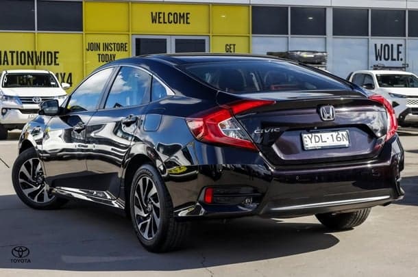 2016 Honda Civic VTi-S in Black