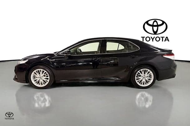 2020 Toyota Camry SL in Black