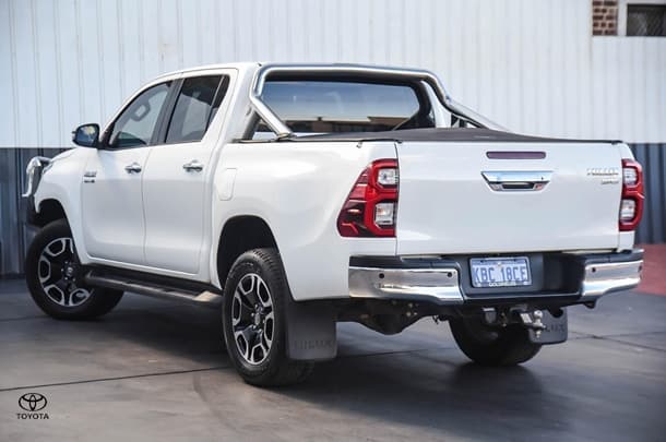 2020 Toyota Hilux SR5 in White
