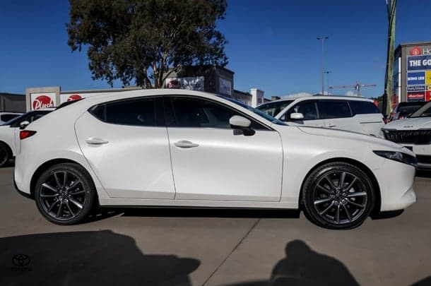 2021 Mazda 3 G20 Touring in White