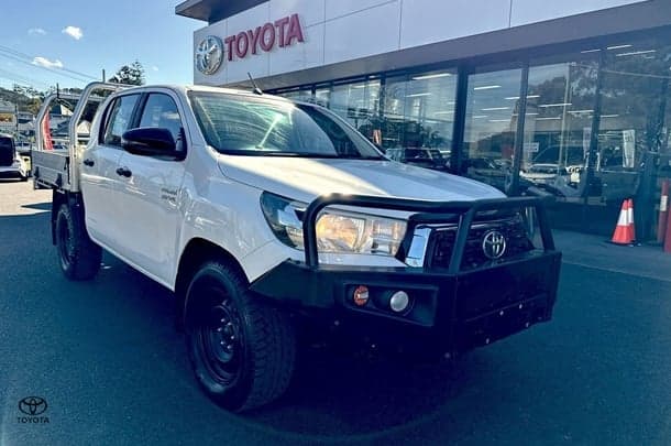 2019 Toyota Hilux SR in White