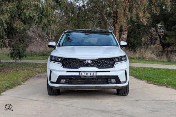 2020 Kia Sorento GT-Line in White