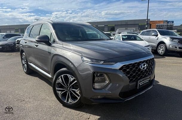 2020 Hyundai Santa Fe Highlander in Grey