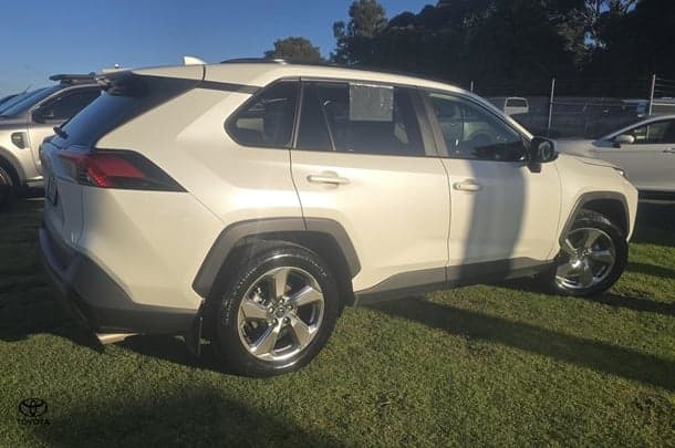 2019 Toyota RAV4 GXL-2WD in White