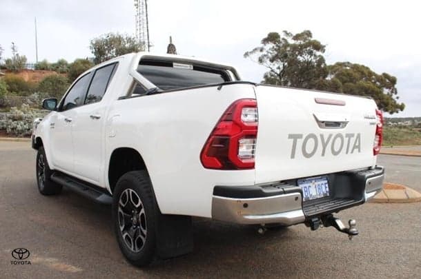 2020 Toyota Hilux SR5 in White