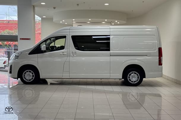 2022 Toyota Hiace Base in White