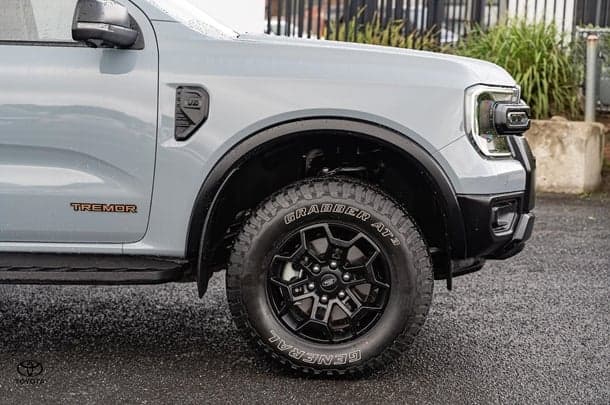 2024 Ford Everest Tremor in Grey