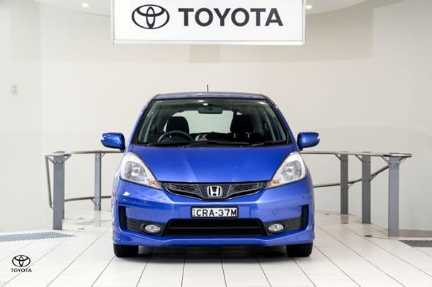2014 Honda Jazz Vibe-S in Blue