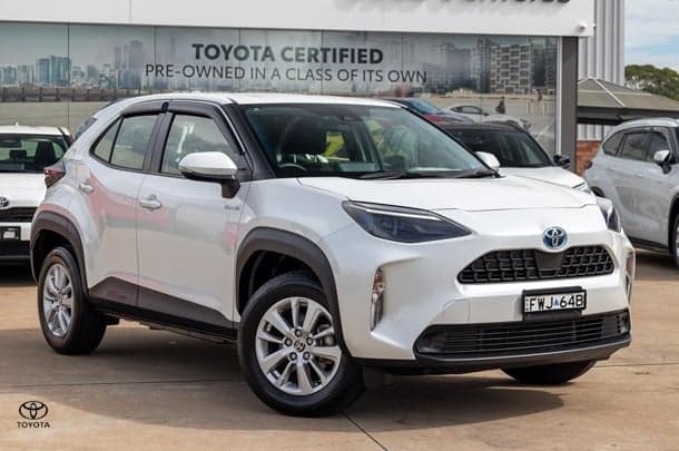2023 Toyota Yaris Cross GX in White