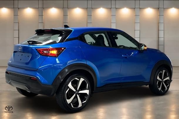 2023 Nissan JUKE ST-L in Blue