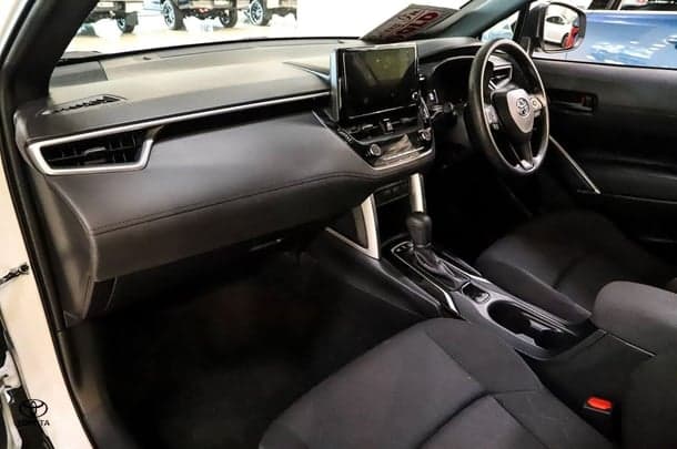 2024 Toyota Corolla Cross GX in White