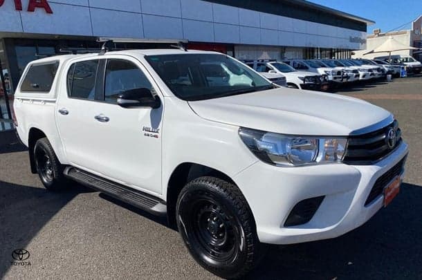 2017 Toyota Hilux SR in White