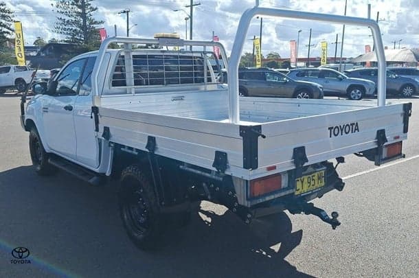 2020 Toyota Hilux SR in White