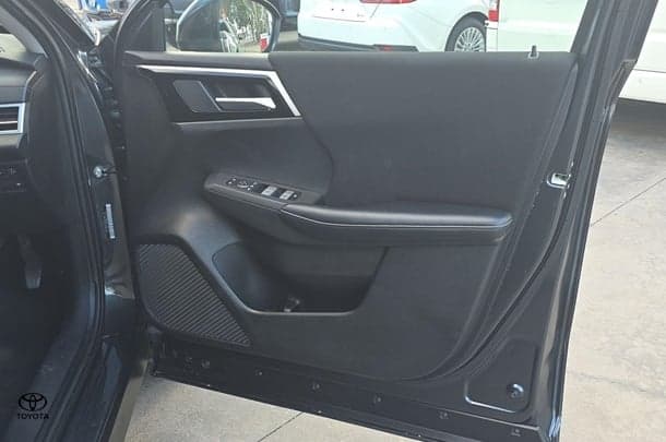 2024 Mitsubishi Outlander LS in Grey