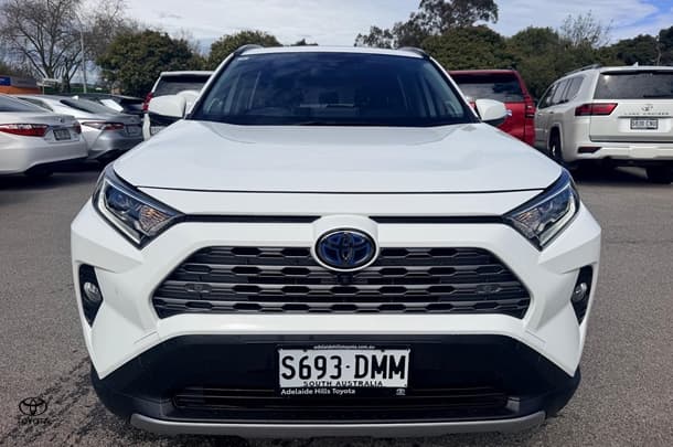 2021 Toyota RAV4 Cruiser in White