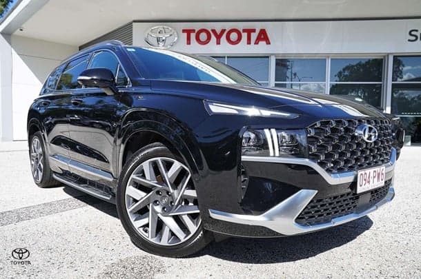 2022 Hyundai Santa Fe Highlander in Black