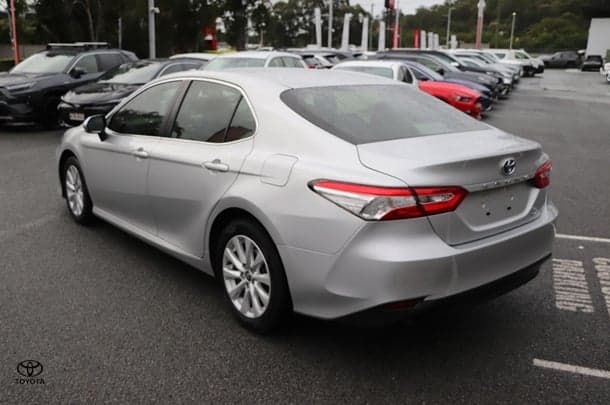 2020 Toyota Camry Ascent in Silver
