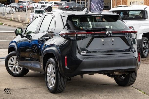 2024 Toyota Yaris Cross GX in Black
