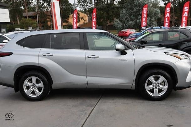 2024 Toyota Kluger GX in Silver