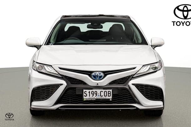 2021 Toyota Camry SL in White