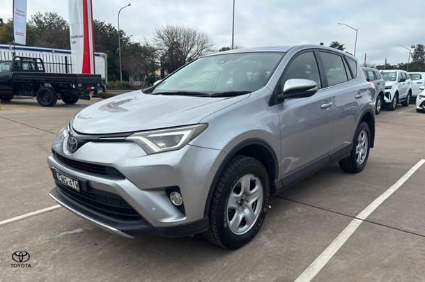 2017 Toyota RAV4 GX in Silver