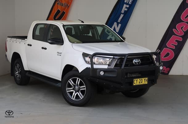 2021 Toyota Hilux SR in White