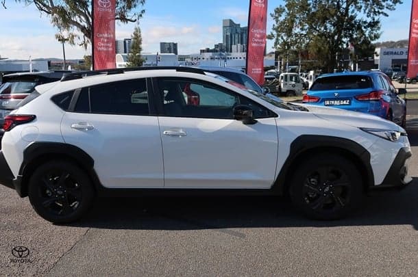 2023 Subaru Crosstrek 2.0L in White