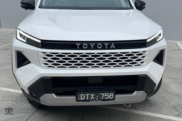 2025 Toyota Hilux SR5 48V in White