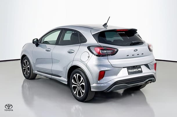 2020 Ford Puma ST-Line in Silver