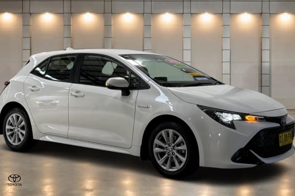 2023 Toyota Corolla Ascent Sport Hybrid in White
