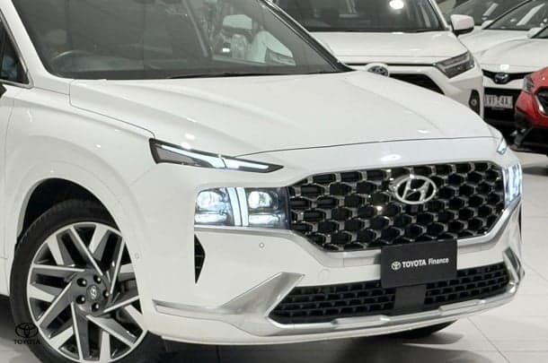 2023 Hyundai Santa Fe Highlander in White