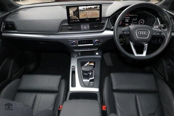 2024 Audi Q5 45 TFSI Sport in Black