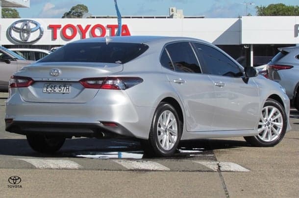 2021 Toyota Camry Ascent in Silver