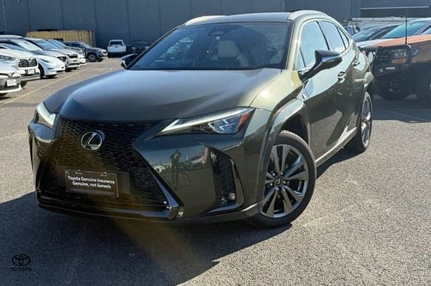 2025 Lexus UX UX300h F Sport in Green