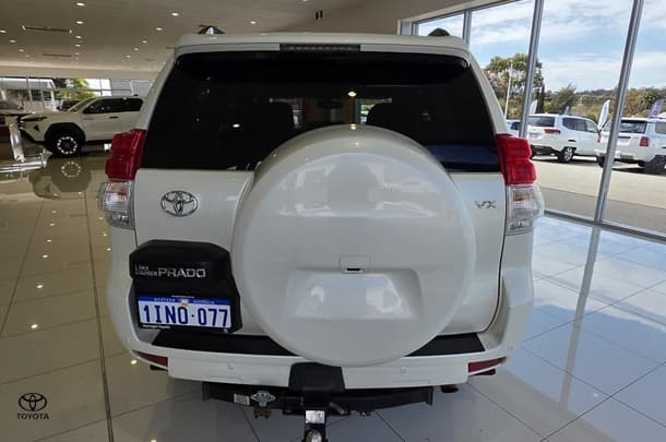 2010 Toyota Landcruiser Prado VX in White