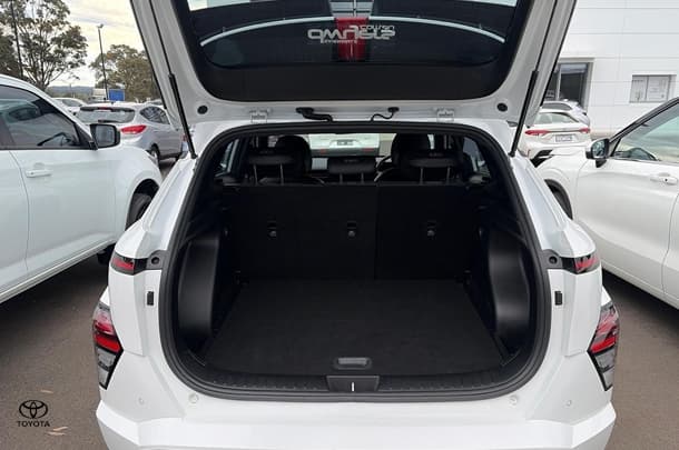 2023 Hyundai Kona N Line in White