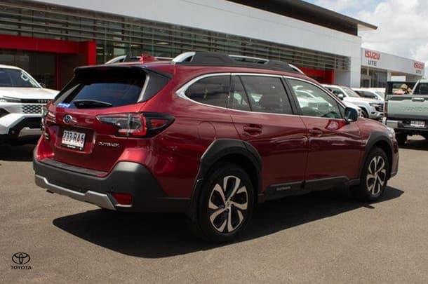 2022 Subaru Outback AWD Touring in Red