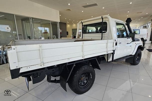 2011 Toyota Landcruiser Workmate in White