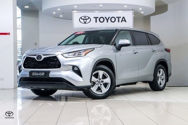 2025 Toyota Kluger GX in Silver